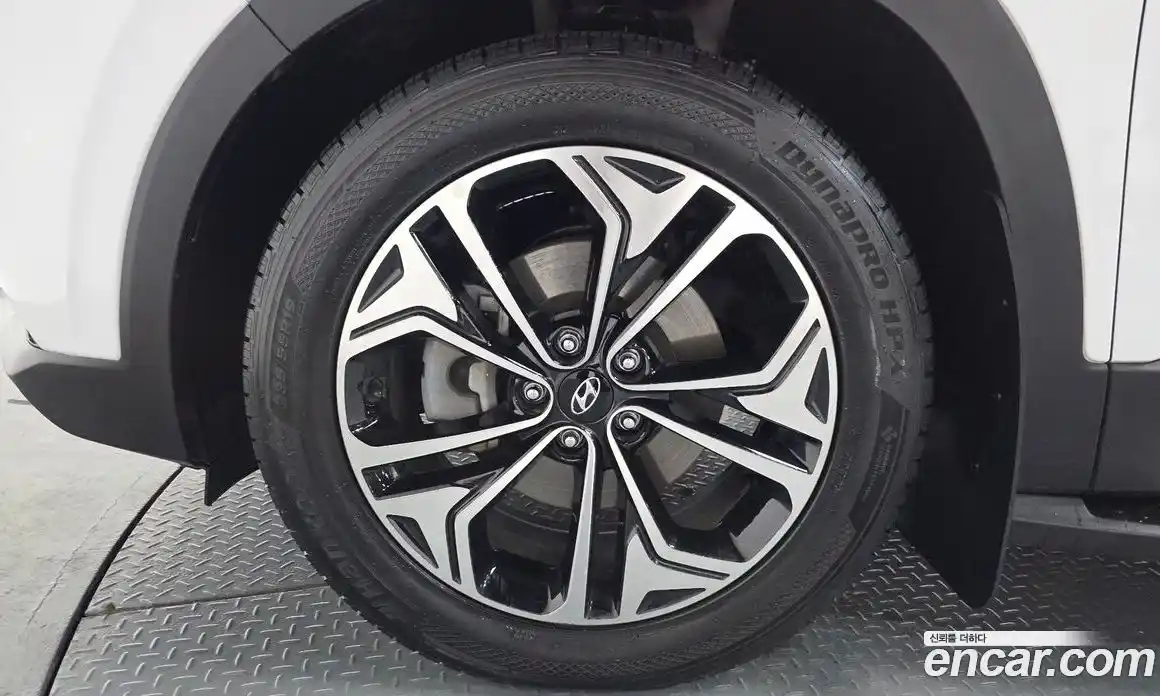 Hyundai Santa Fe 2018 2.0 гидро в Москве № 928064, фото 4