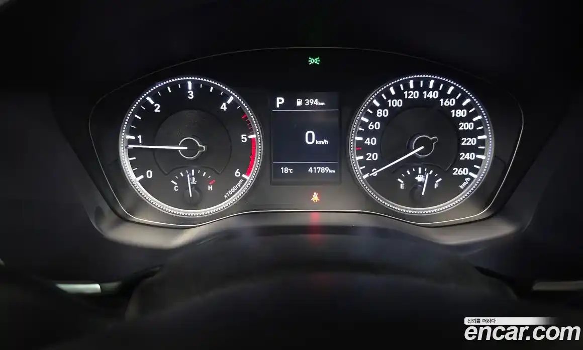 Hyundai Santa Fe 2018 2.0 гидро в Москве № 928064, фото 7