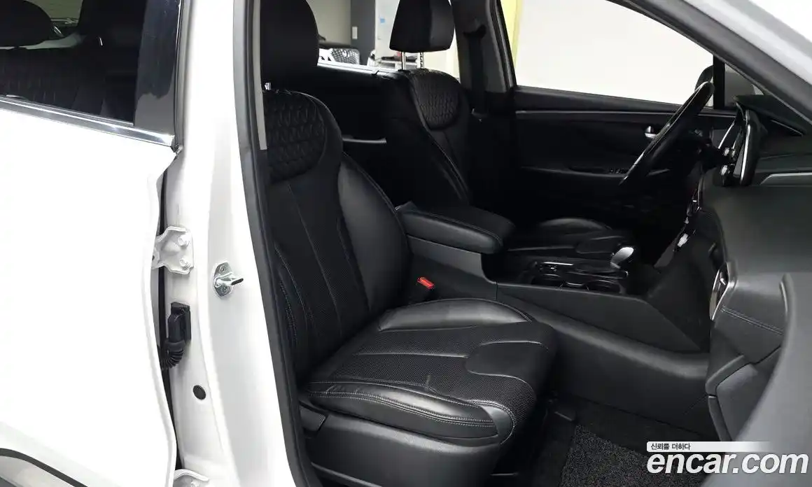 Hyundai Santa Fe 2018 2.0 гидро в Москве № 928064, фото 9