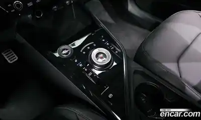 Kia Niro 2025 1.6 Автомат в Москве № 928284, миниатюра 9