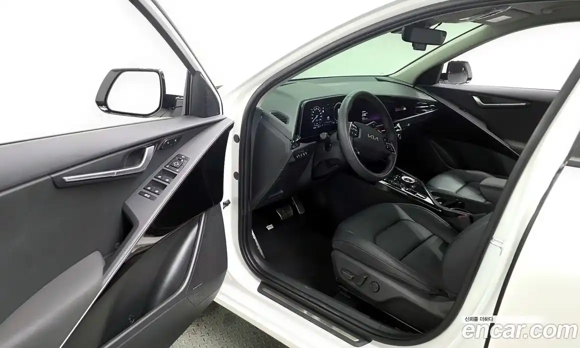 Kia Niro 2025 1.6 Автомат в Москве № 928363, фото 10