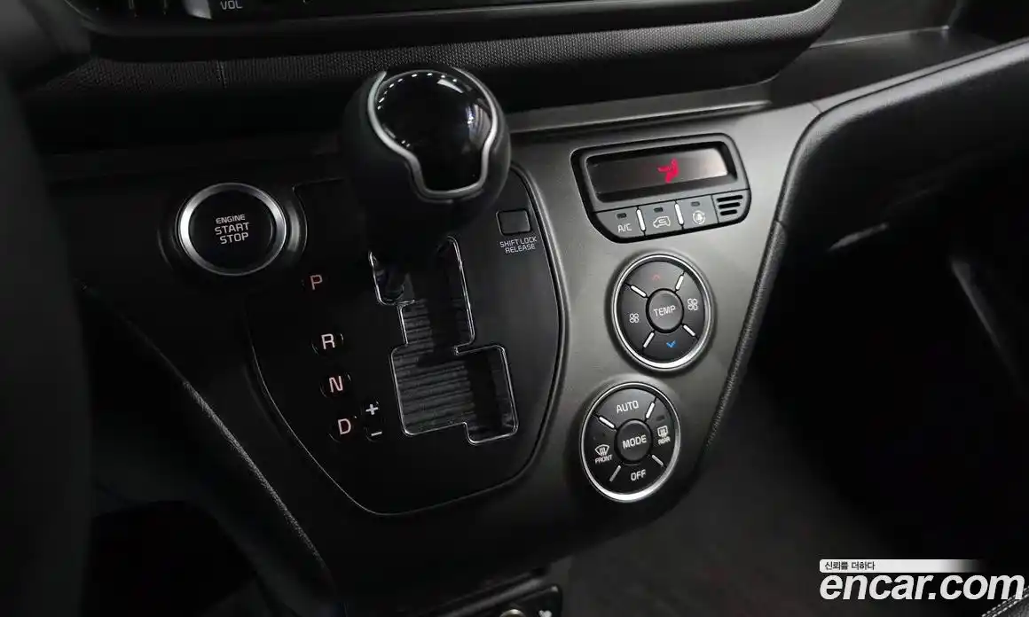 Kia Ray 2024 1.0 Автомат в Москве № 928405, фото 9