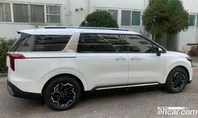 Kia Canival 2025 3.5 Автомат в Москве № 928414, миниатюра 3