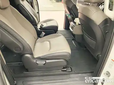 Kia Canival 2024 1.6 гидро в Москве № 928844, миниатюра 12
