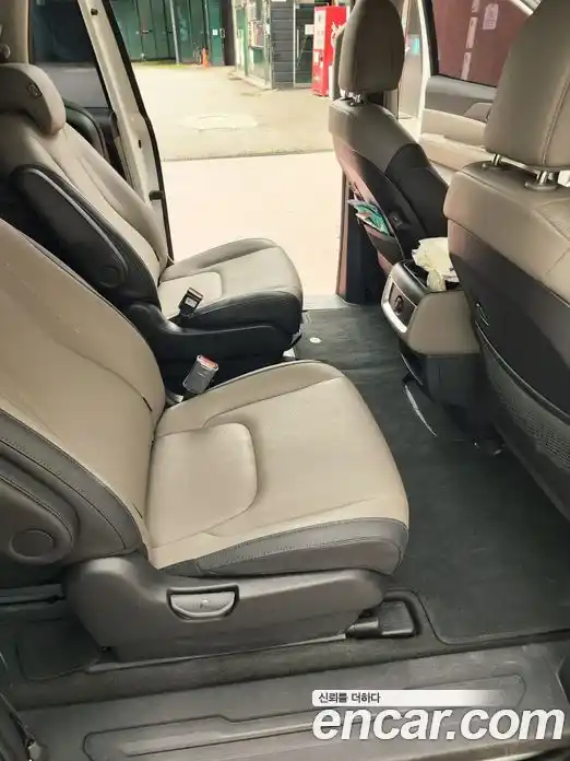 Kia Canival 2024 1.6 гидро в Москве № 928844, фото 13