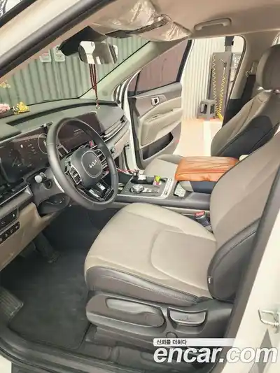 Kia Canival 2024 1.6 гидро в Москве № 928844, миниатюра 6