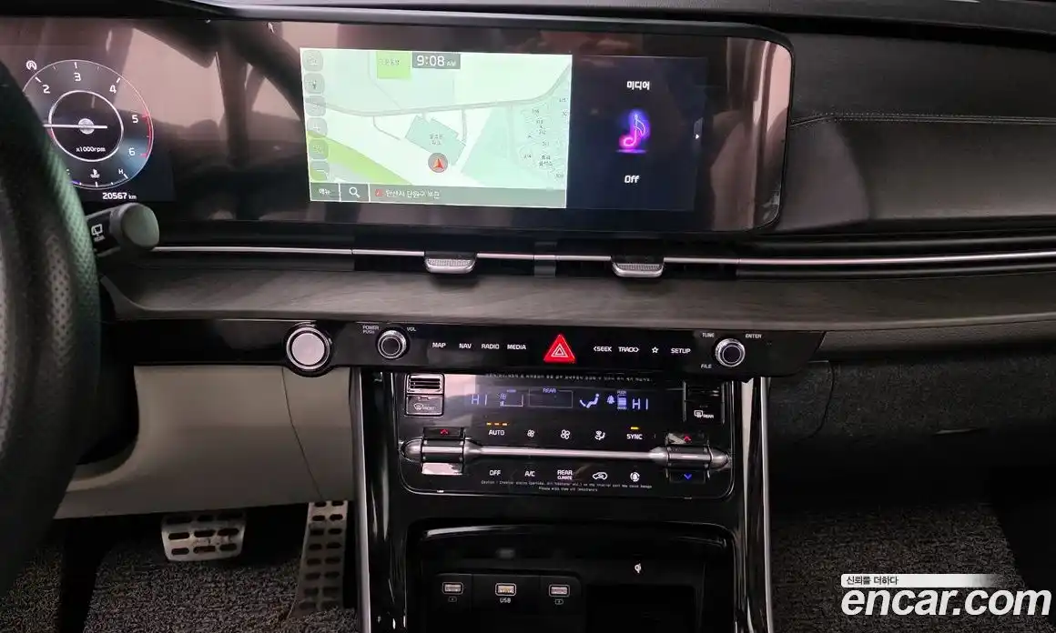 Kia Canival 2023 2.2 Автомат в Москве № 929105, фото 18