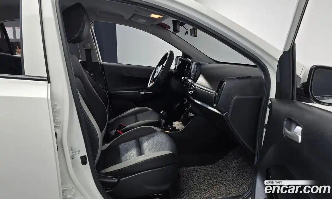 Kia Morning 2020 1.0 Автомат в Москве № 929247, фото 11