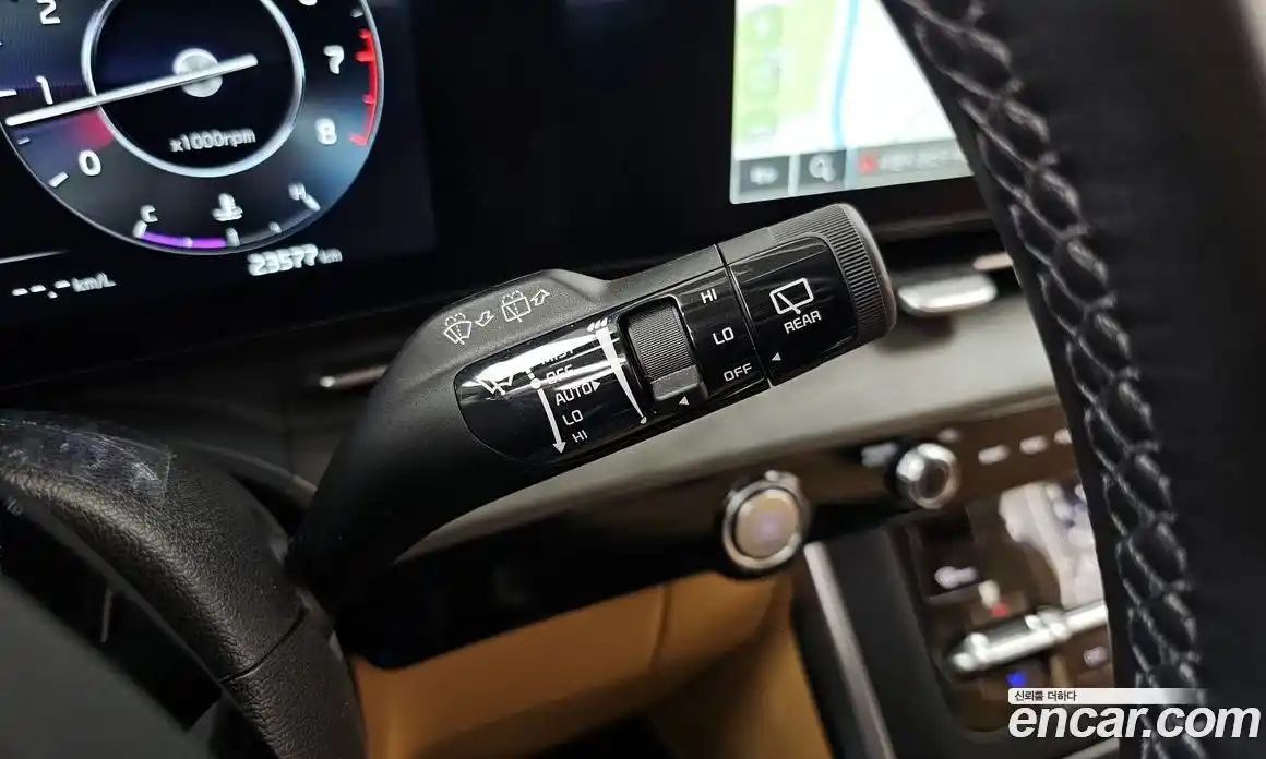 Kia Canival 2023 3.5 Автомат в Москве № 929252, фото 17