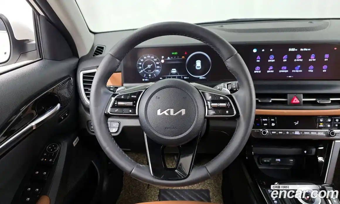 Kia Seltos 2022 1.6 Автомат в Москве № 929270, фото 13