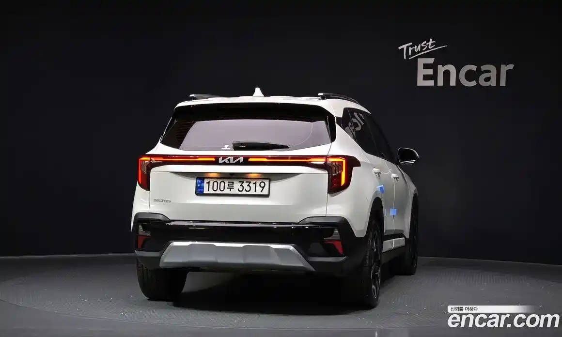 Kia Seltos 2022 1.6 Автомат в Москве № 929270, фото 4