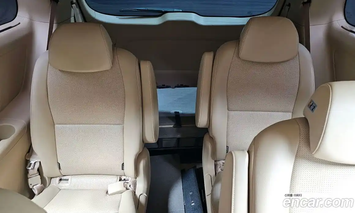 Kia Canival 2020 3.3 Автомат в Москве № 929532, фото 12