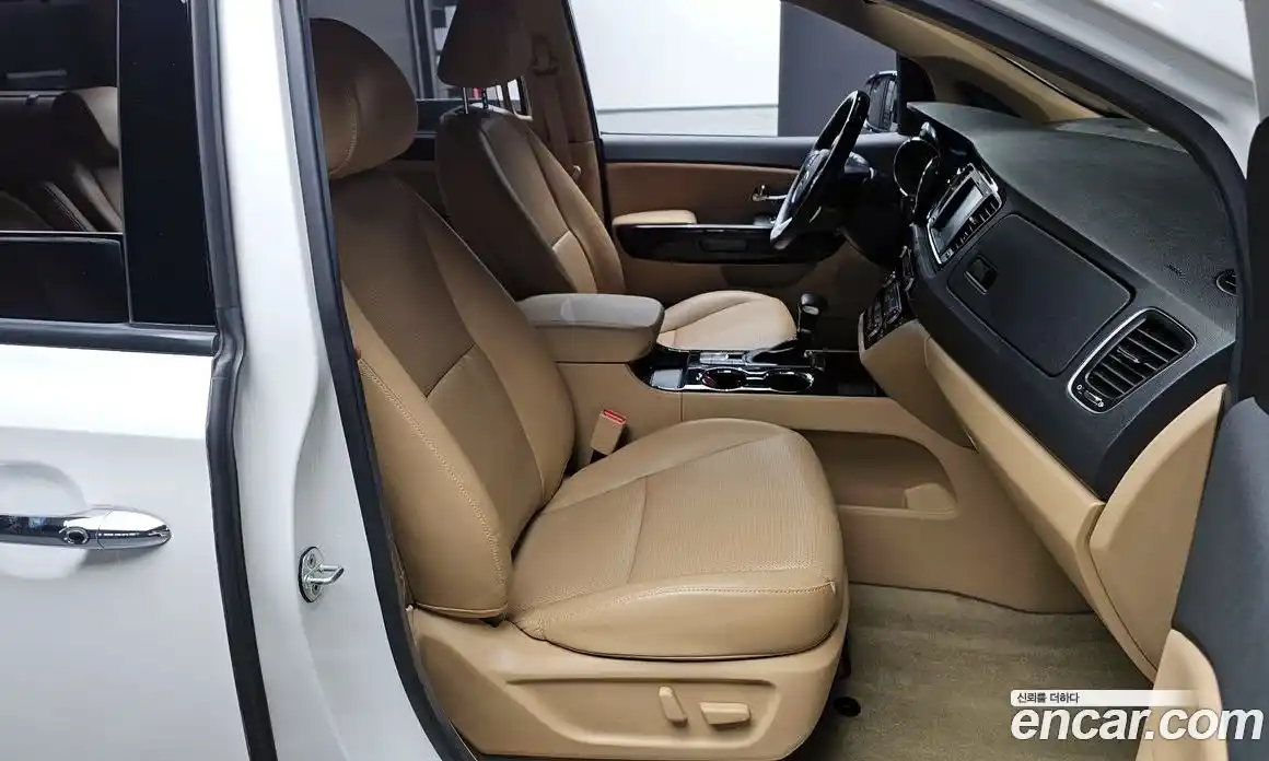 Kia Canival 2020 3.3 Автомат в Москве № 929532, фото 10