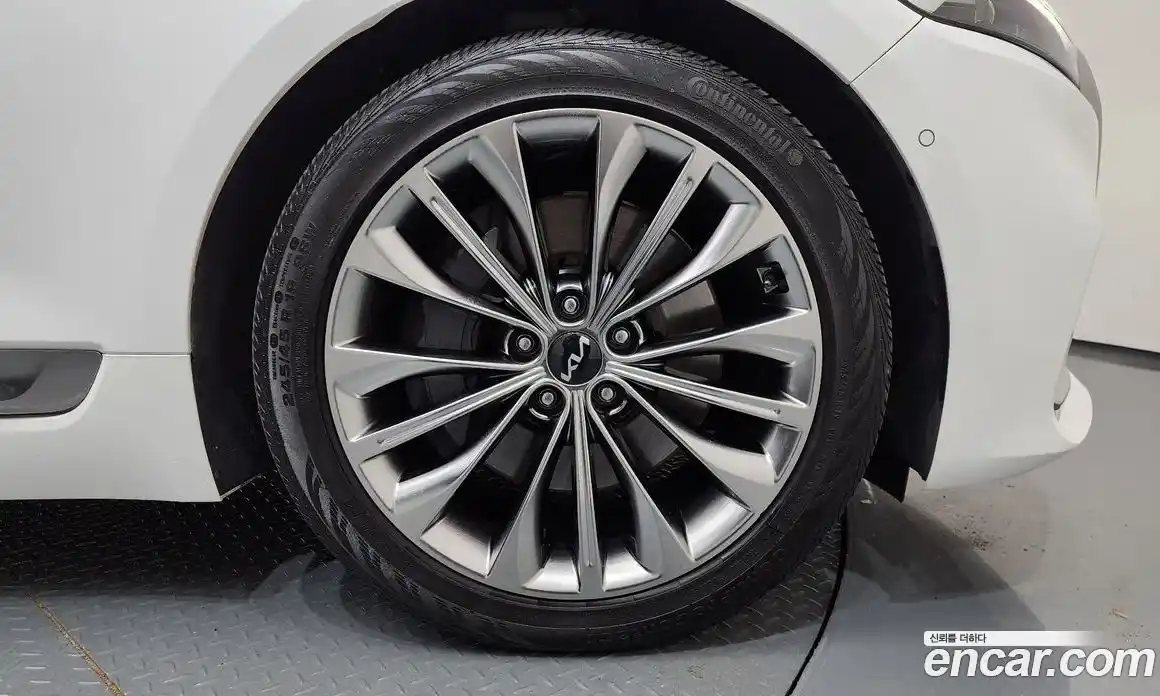 Kia K9 2023 3.8 Автомат в Москве № 929596, фото 5