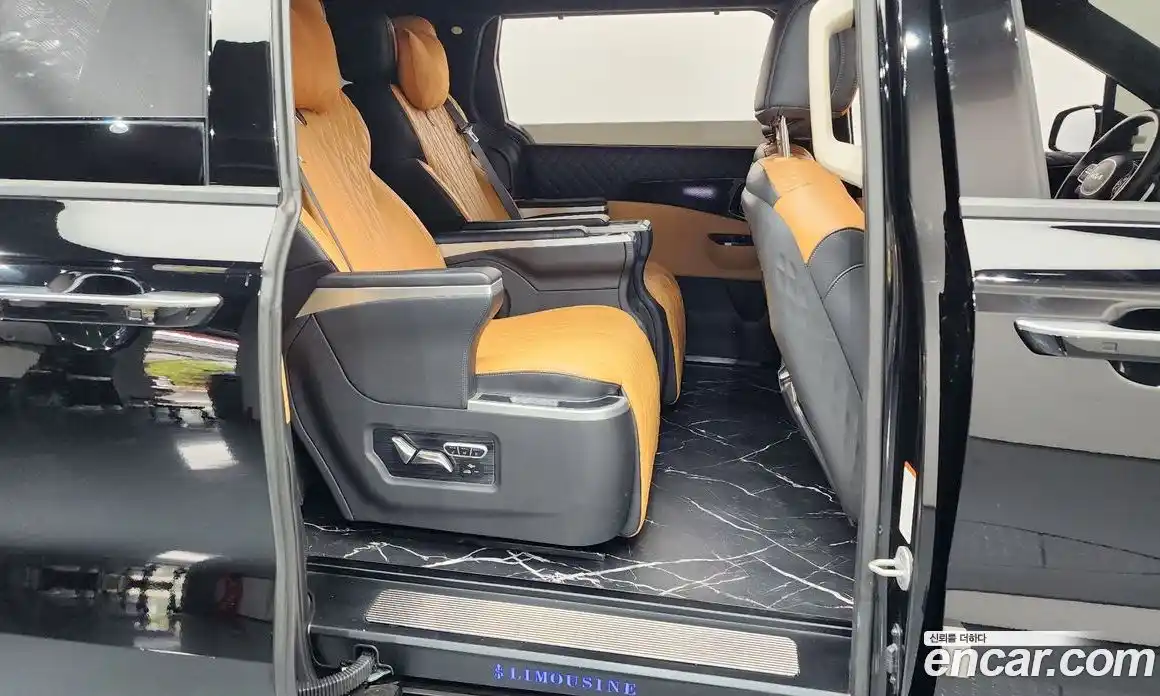 Kia Canival 2022 3.5 Автомат в Москве № 929619, фото 12