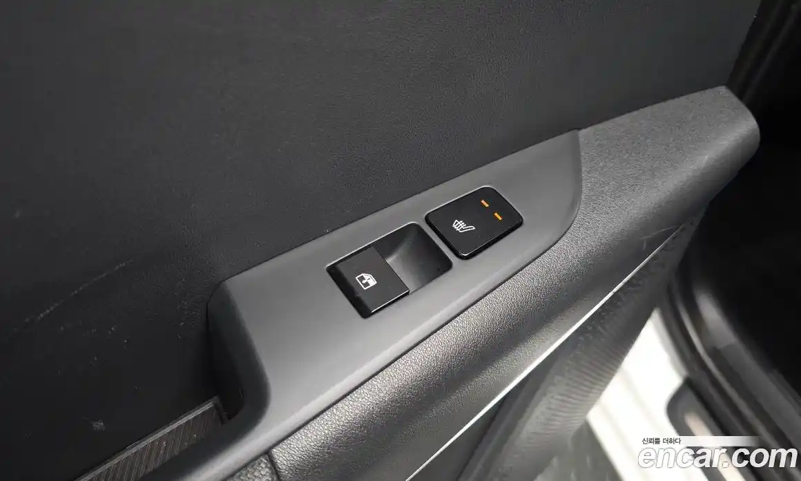 Kia Niro 2022 1.6 Автомат в Москве № 929629, фото 19