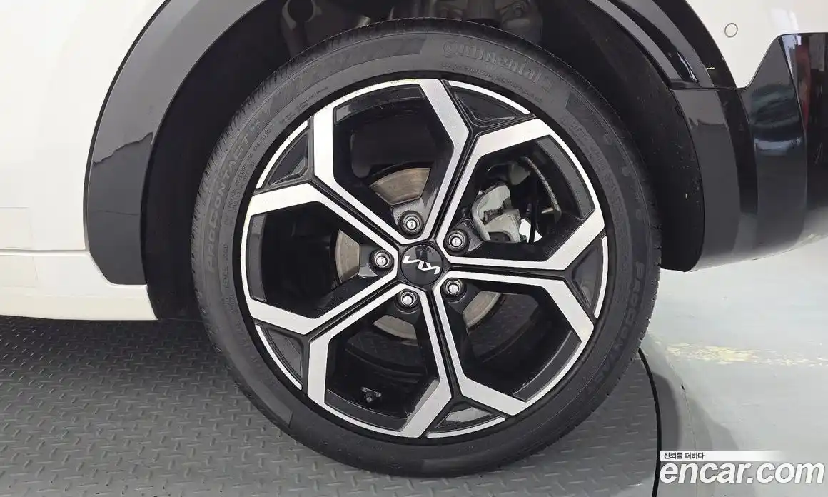 Kia Niro 2022 1.6 Автомат в Москве № 929629, фото 5