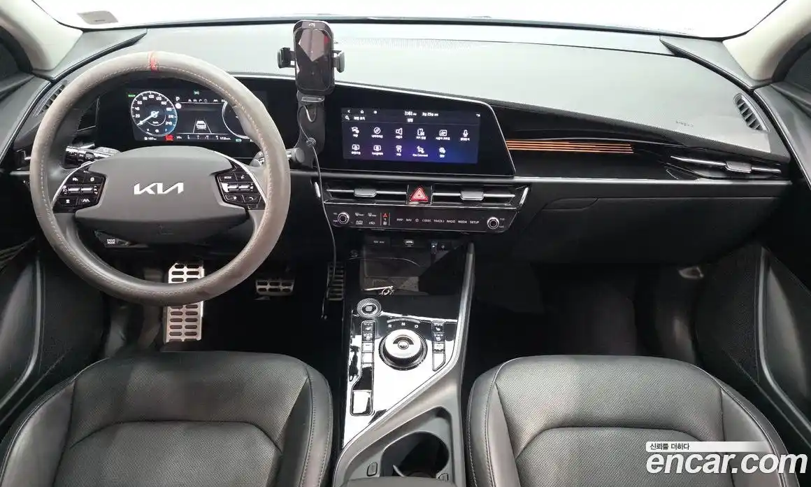 Kia Niro 2022 1.6 Автомат в Москве № 929629, фото 7