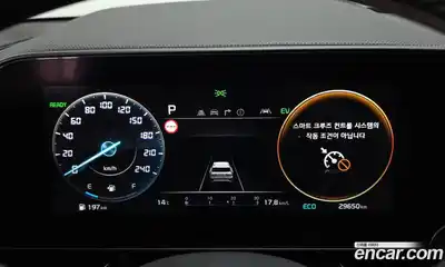 Kia Niro 2022 1.6 Автомат в Москве № 929629, миниатюра 8