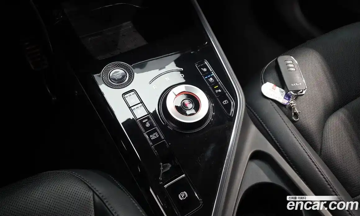 Kia Niro 2022 1.6 Автомат в Москве № 929629, фото 9