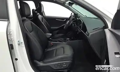 Kia Niro 2022 1.6 Автомат в Москве № 929629, миниатюра 10