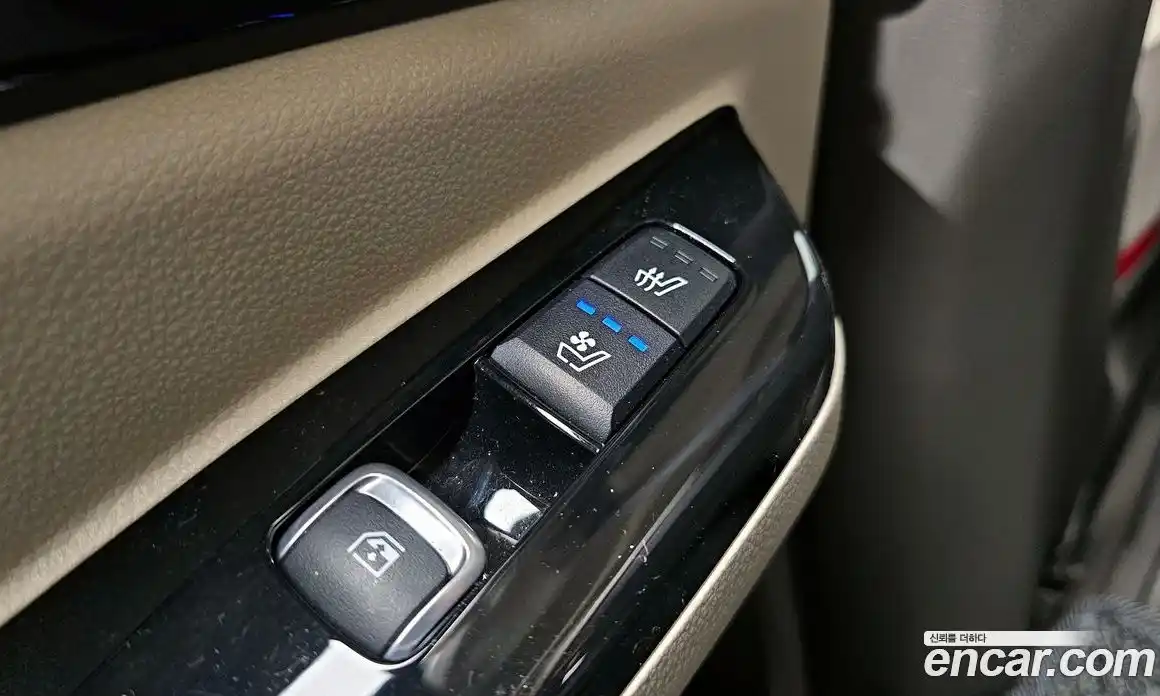 Kia Canival 2023 3.5 Автомат в Москве № 929666, фото 17