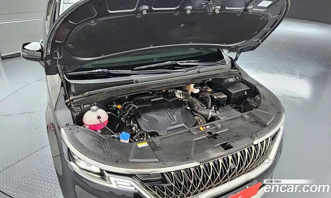 Kia Canival 2023 3.5 Автомат в Москве № 929666, фото 6