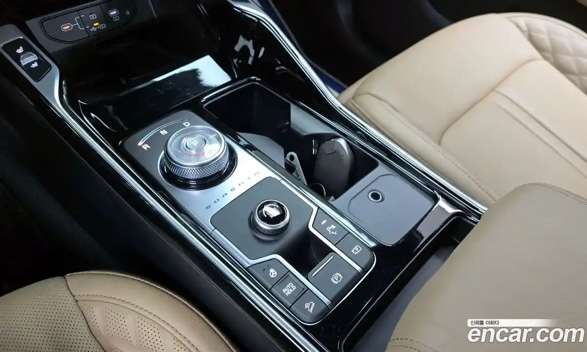 Kia Sorento 2024 1.6 гидро, фото 9