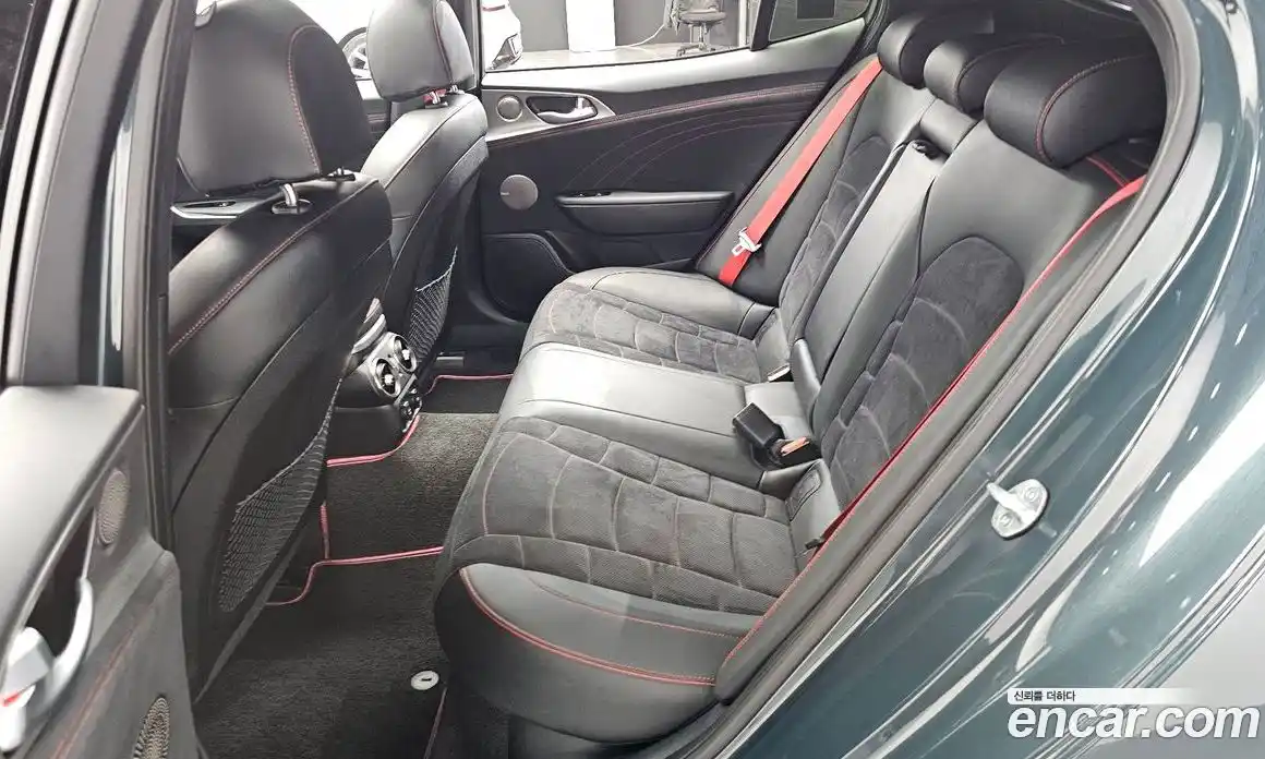 Kia Stinger 2021 3.3 Автомат в Москве № 929921, фото 12