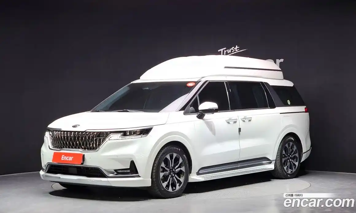 Kia Canival 2021 3.5 Автомат в Москве № 930003, фото 1