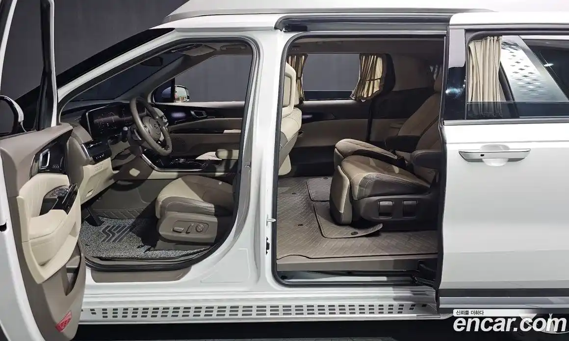 Kia Canival 2021 3.5 Автомат в Москве № 930003, фото 11