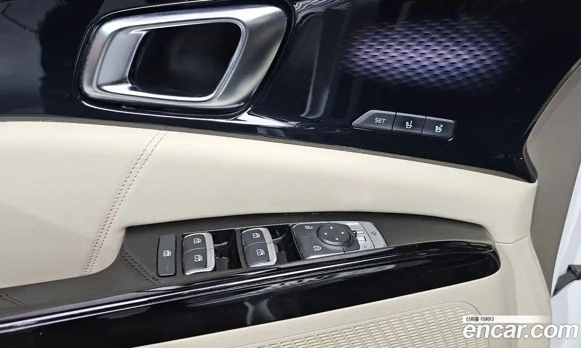 Kia Canival 2021 3.5 Автомат в Москве № 930003, фото 17