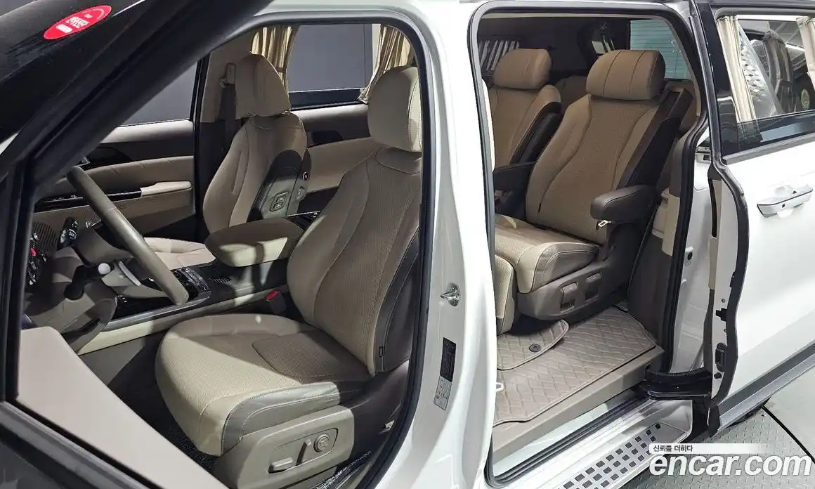 Kia Canival 2021 3.5 Автомат в Москве № 930003, фото 10