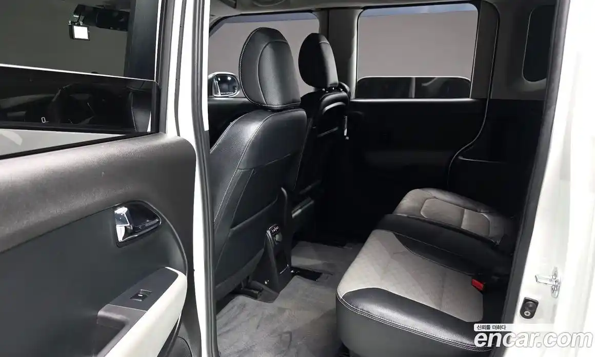 Kia Ray 2022 1.0 Автомат в Москве № 930081, фото 12