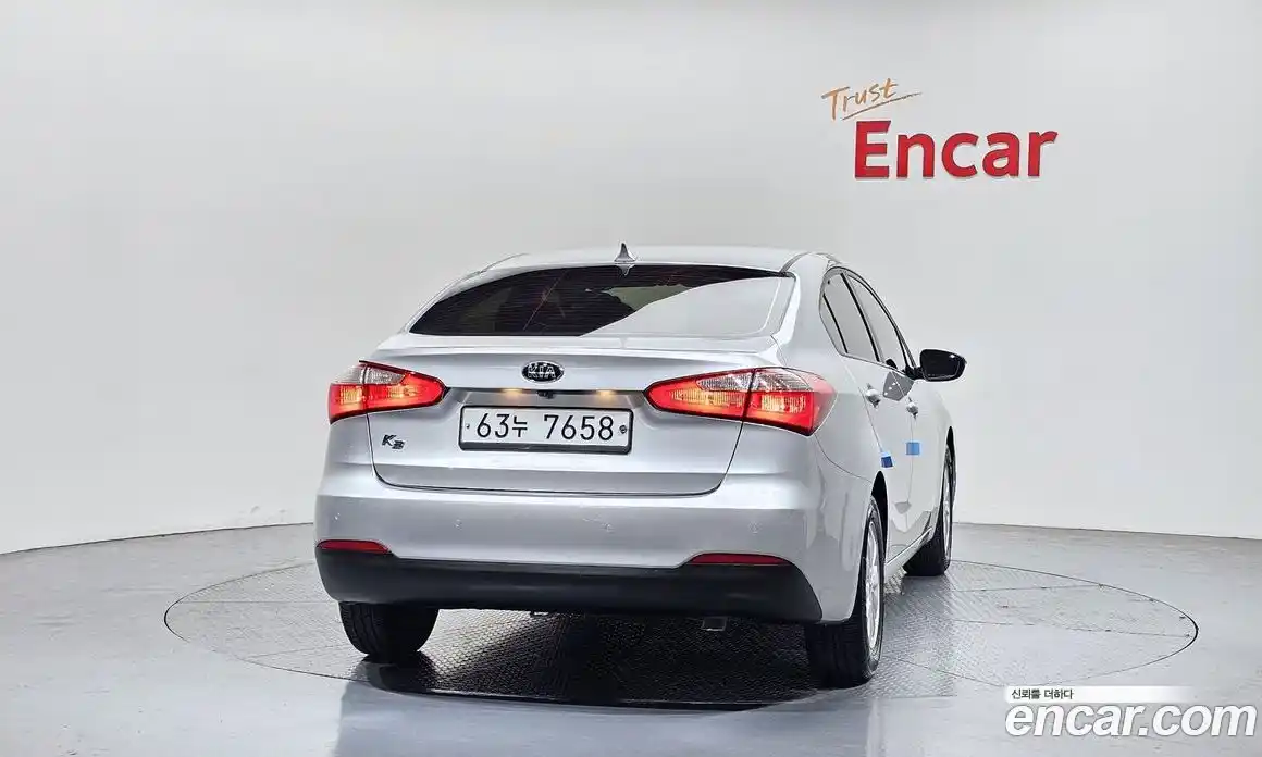 Kia K3 2015 1.6 Автомат в Москве № 930099, фото 4