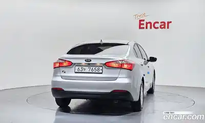 Kia K3 2015 1.6 Автомат в Москве № 930099, миниатюра 4