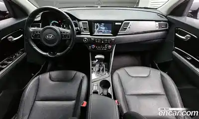 Kia Niro 2018 1.6 Автомат в Москве № 930185, миниатюра 7