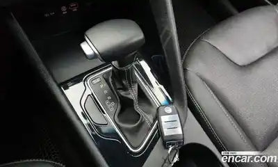 Kia Niro 2018 1.6 Автомат в Москве № 930185, миниатюра 9