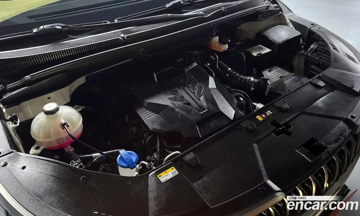 Kia Canival 2023 3.5 Автомат в Москве № 930205, фото 6