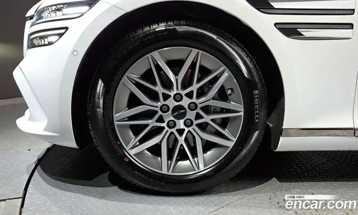 Genesis G80 2024 2.5 Автомат в Москве № 930320, фото 5