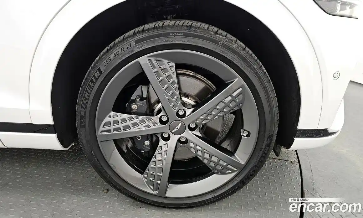 Genesis GV70 2022 2.5 Автомат в Москве № 930347, фото 5