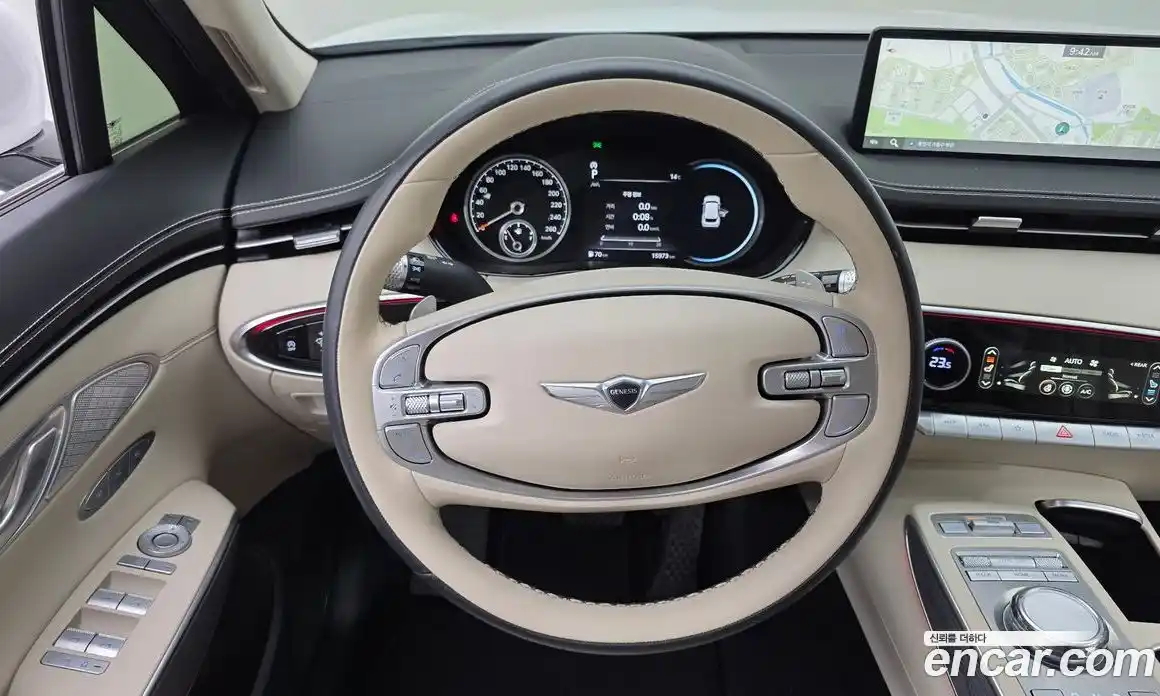 Genesis GV70 2024 2.5 Классический в Москве № 930360, фото 13