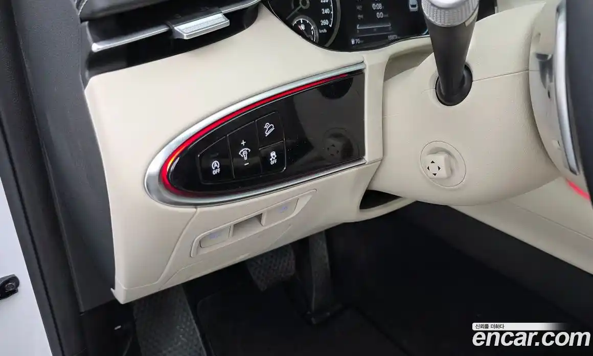 Genesis GV70 2024 2.5 Классический в Москве № 930360, фото 14