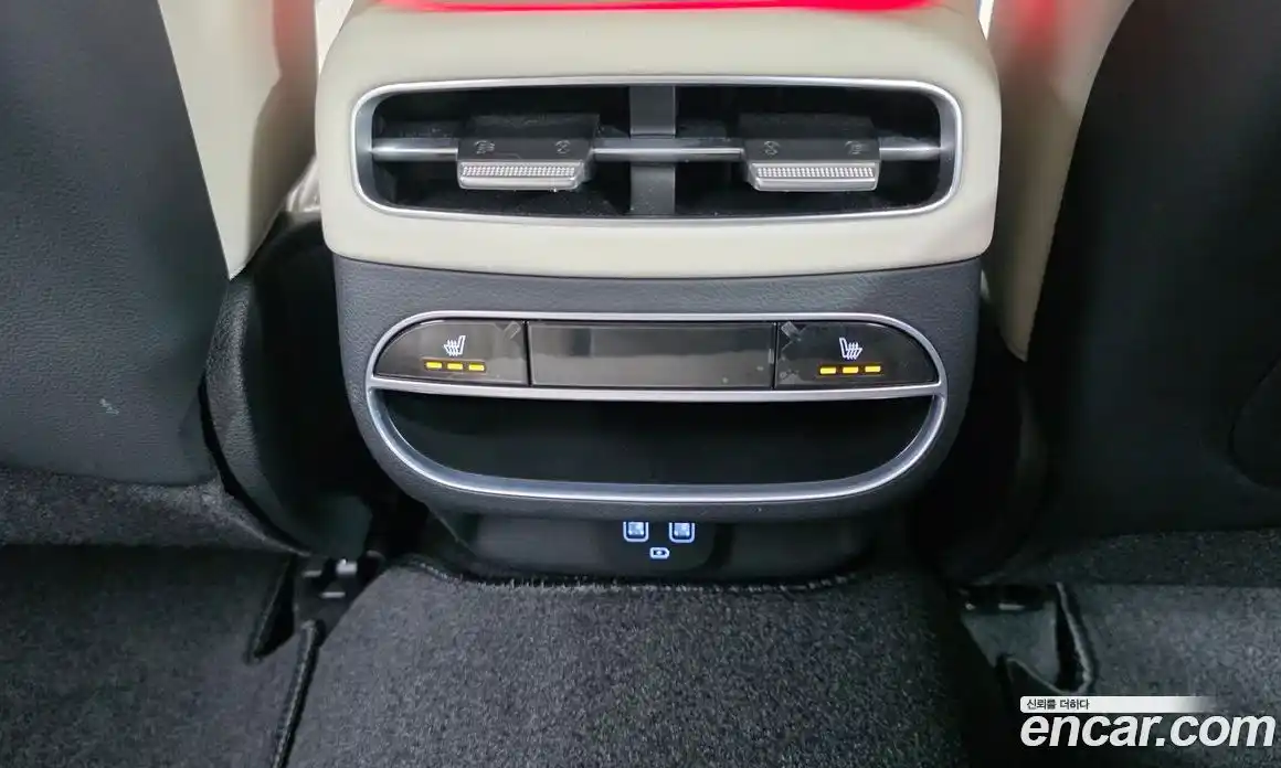 Genesis GV70 2024 2.5 Классический в Москве № 930360, фото 18