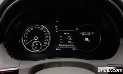 Genesis GV70 2024 2.5 Классический в Москве № 930360, миниатюра 8