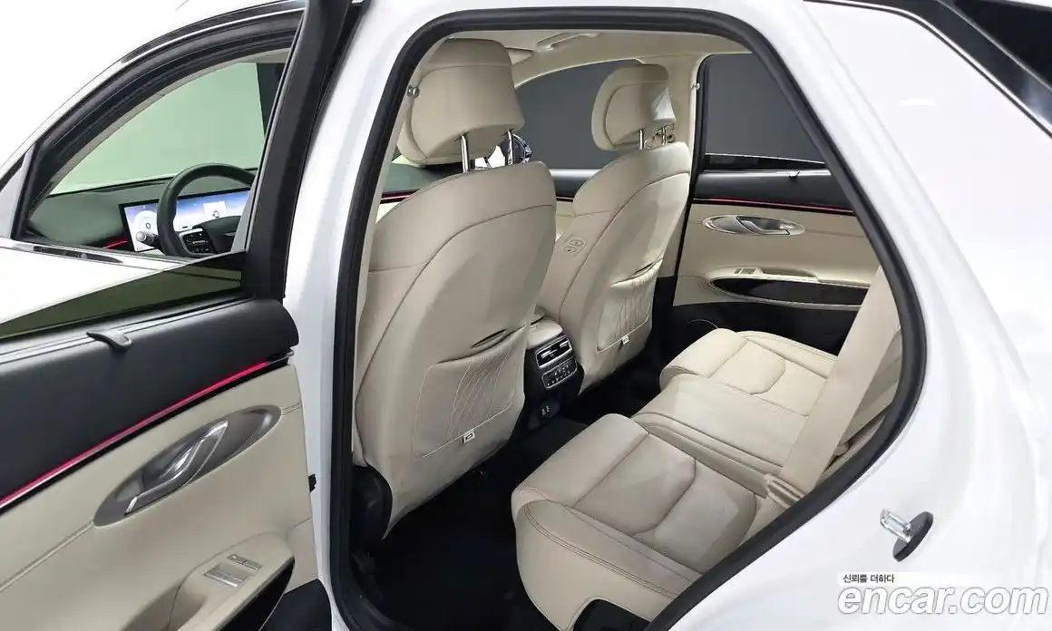 Genesis GV70 2024 2.5 Автомат в Москве № 930377, фото 12