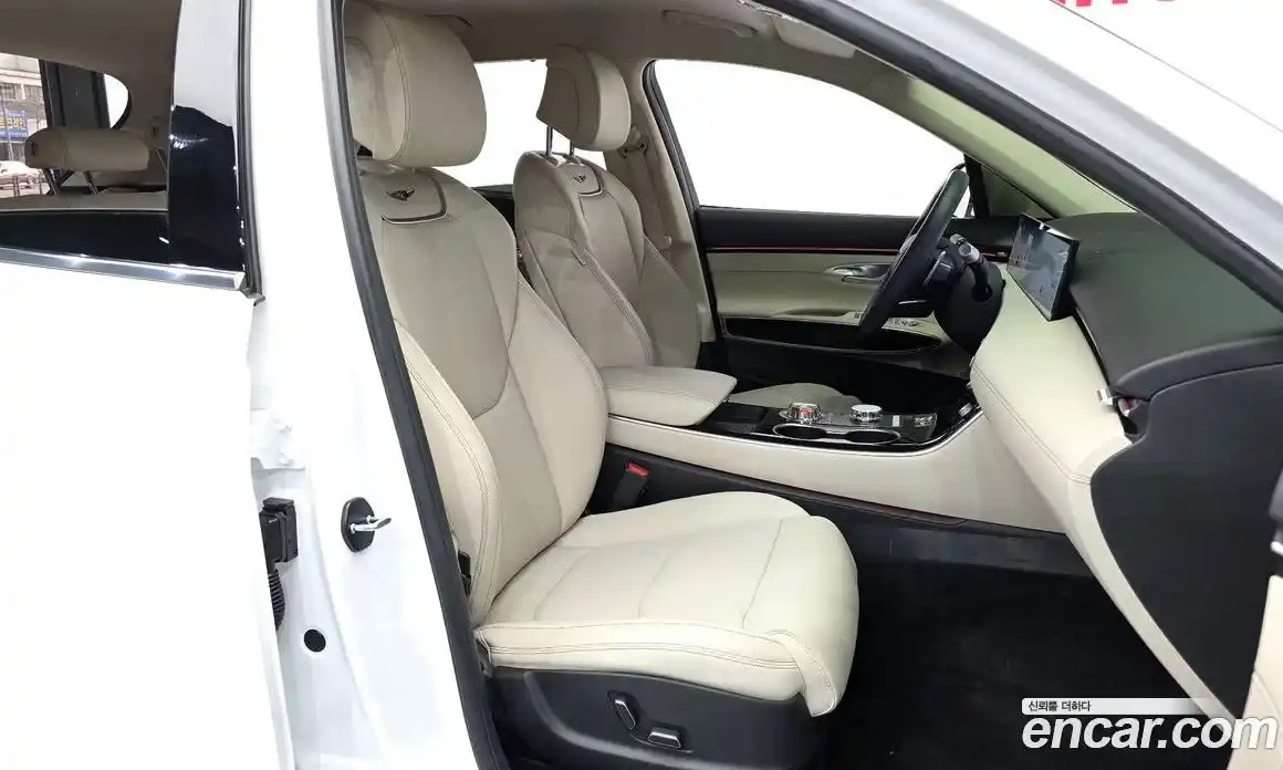 Genesis GV70 2024 2.5 Автомат в Москве № 930377, фото 10