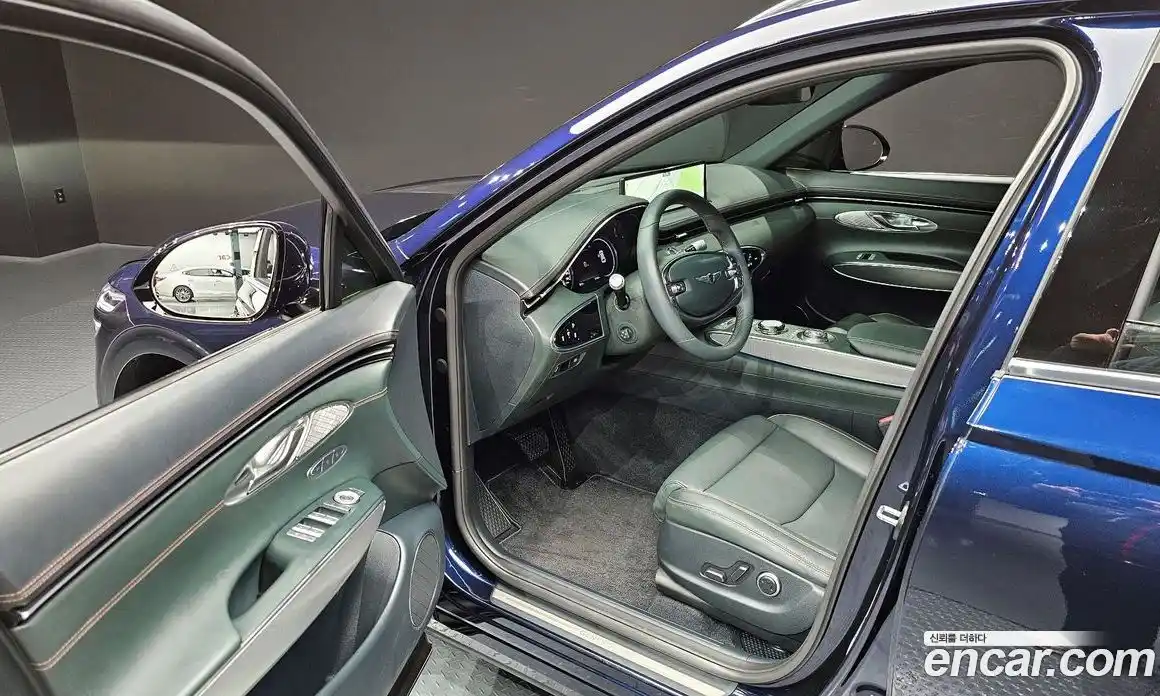 Genesis GV70 2023 2.5 Автомат в Москве № 930410, фото 11