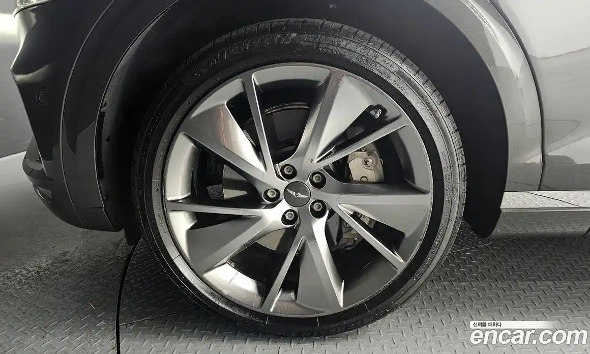 Genesis GV70 2024 2.5 Автомат в Москве № 930569, фото 5