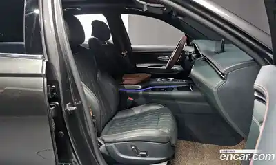 Genesis GV70 2024 2.5 Автомат в Москве № 930569, миниатюра 10